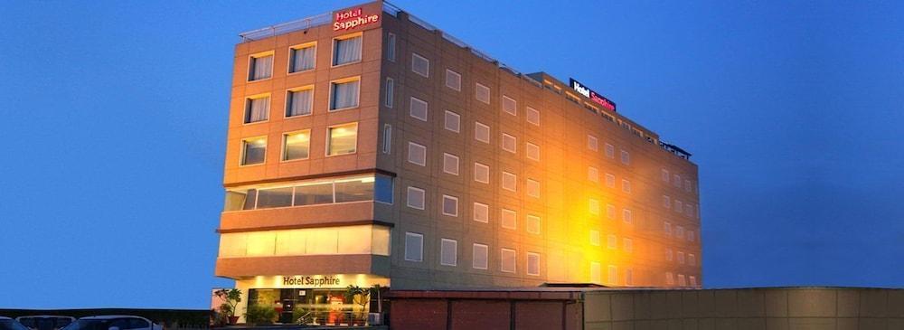 Tulip Hotel 4*