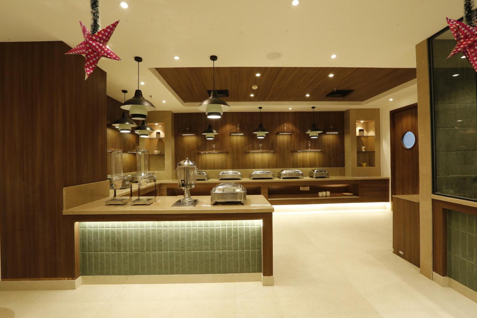 Tulip Hotel Zirakpur