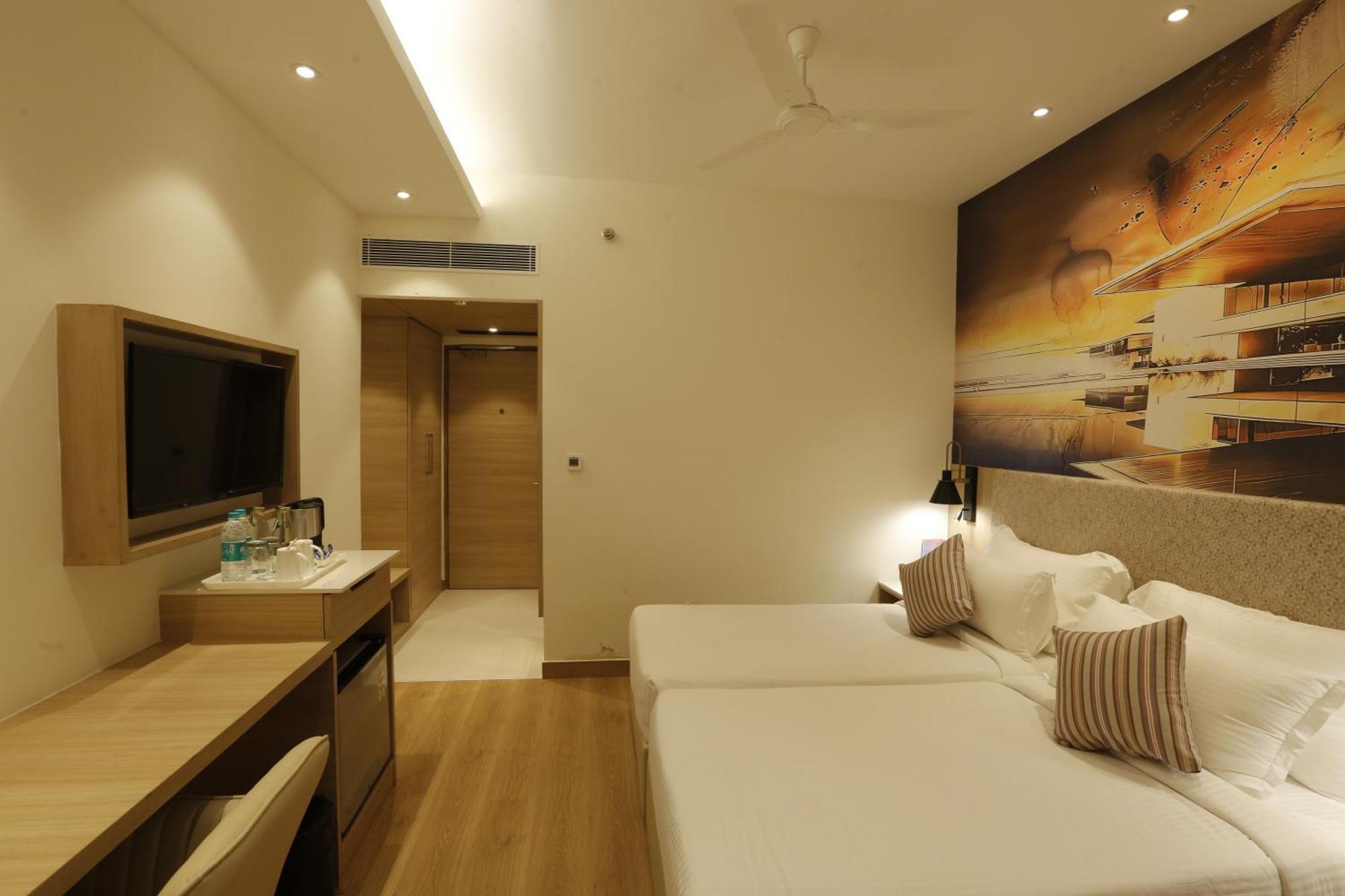 Tulip Hotel Zirakpur